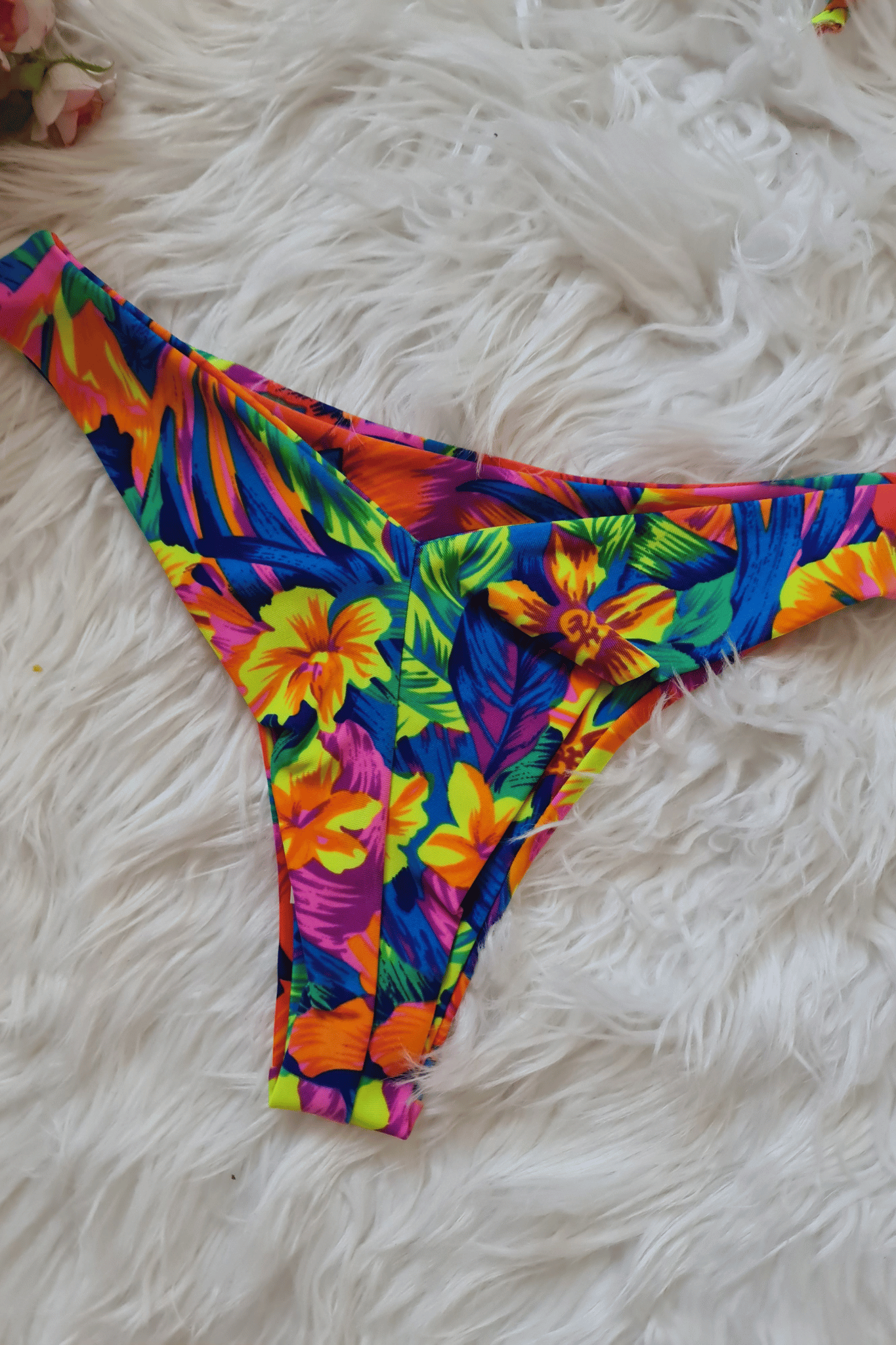 Bikini Dahlia