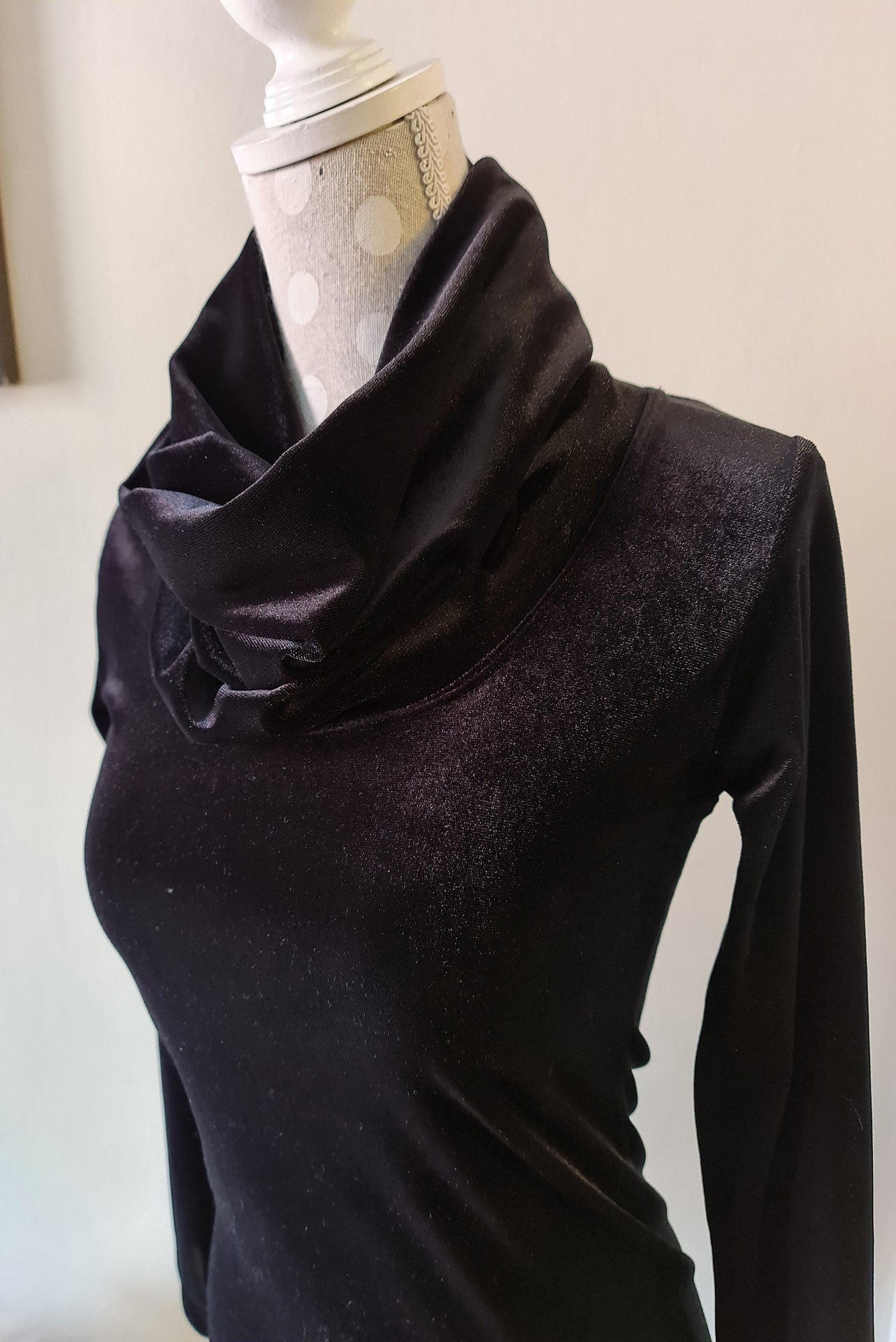 POLERA MANGA LARGA CUELLO TORTUGA