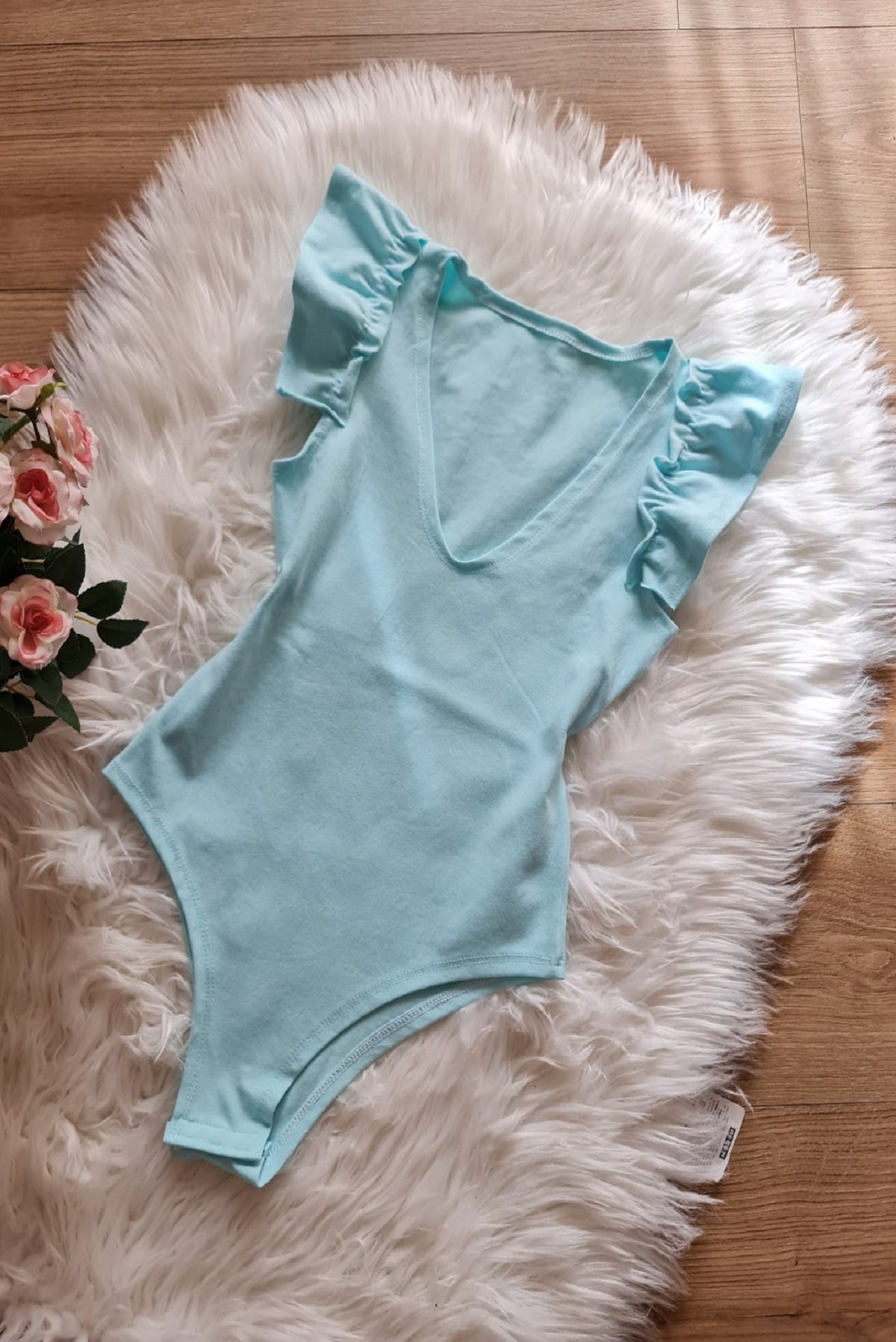 BODY MAGDA ESCOTE EN V